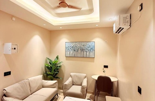 Greater Noida Apartment | Velora Stay