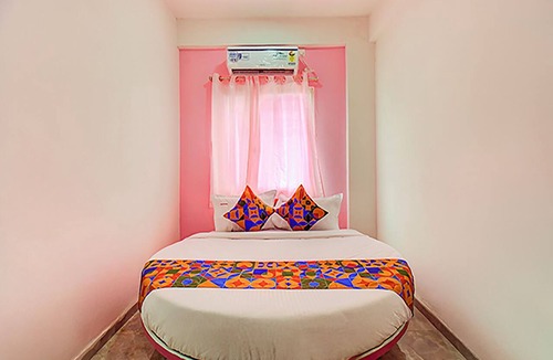 Kharadi Hotel | Via Pink House