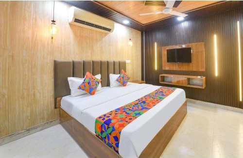 Delhi Hotel | Via The Akshardham Bliss - LAXMI NAGAR METRO