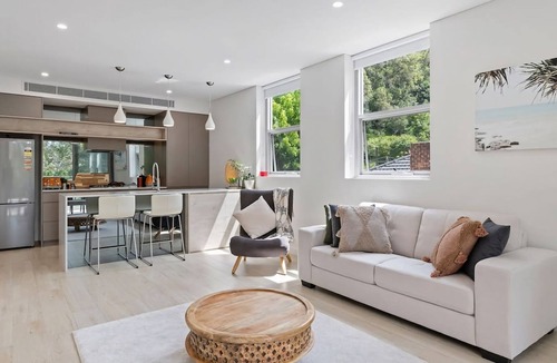 Gosford Apartment | Viewpoint - Gosford Panorama Water & Stadium Views