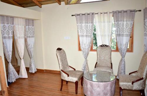 Mukteshwar House | Village View Resort