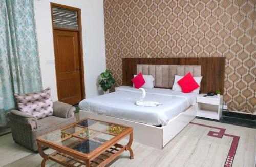 Noida House | Viraj Guest House
