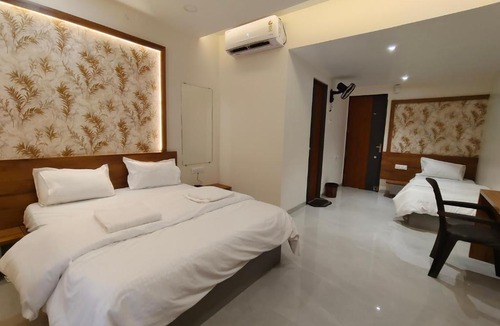 Akalkot Cabin | Vishwakamal Residency