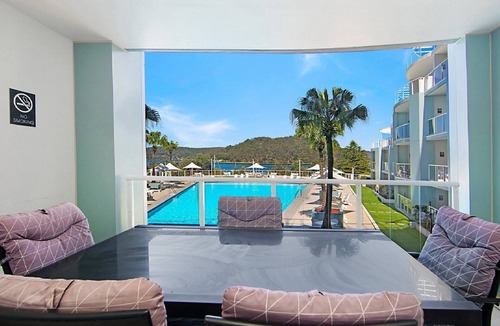 Ettalong Beach House | Vista Mare - Beachside Studio with Stunning Views