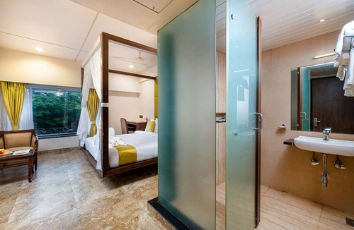 Thane West Hotel | VITS Sharanam, Thane