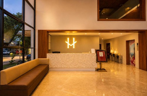 Anand Hotel | Viz Park Hotel - Business Hotel & Banquet, GIDC Anand
