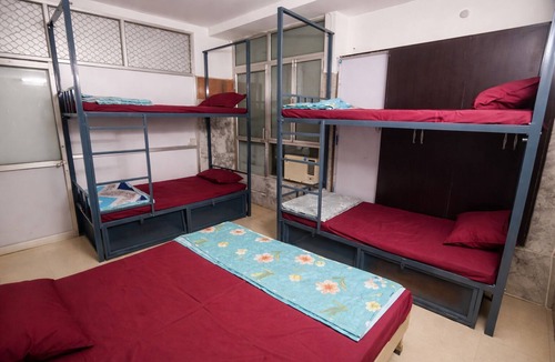 Vrindavan Hostel | Vrindavan Bunk Hostel by Shiva - 5min Walk from Prem Mandir