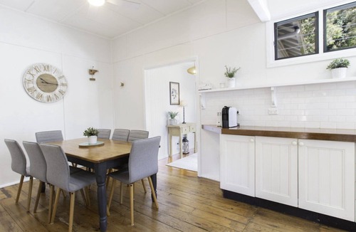Pretty Beach Central Coast House | Wagstaffe Cottage by HolidayCo.