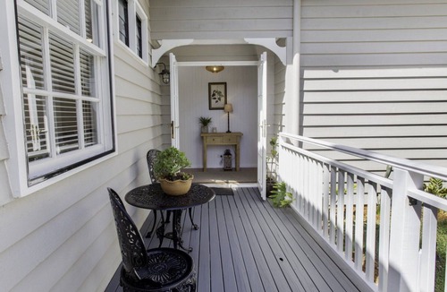 Pretty Beach Central Coast House | Wagstaffe Cottage by HolidayCo.