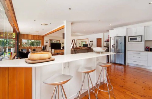 Cottage Point House | Wake up to pure bliss at our rustic paradise, ON the Hawkesbury River