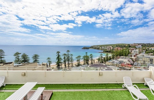 Manly Apartment | Wake Up to the Ocean: 1-Bed with Pool & Views