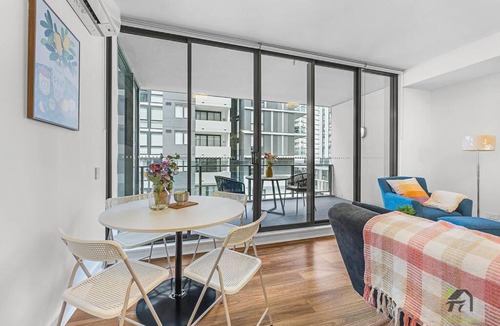 Wolli Creek Apartment | Warm&Comfortable Apartment in Wolli Creek