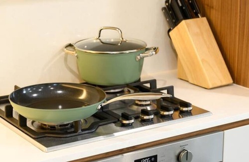 Marrickville Apartment | Warm Marrickville 2BR | 5 Min Walk to Train