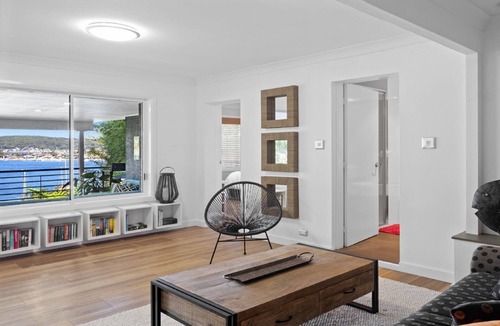 Daleys Point House | Waterfront Retreat - Waterfront @ Daley Point