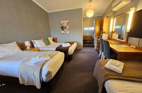West Gosford Hotel | Waterview Gosford Motor Inn