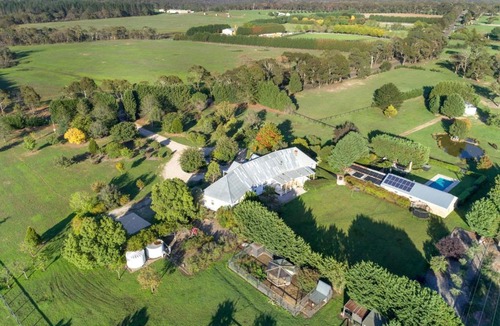 Medway House | Wembley House, Southern Highlands