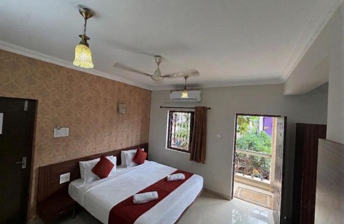 Baga Hotel | White Rose By The Beach