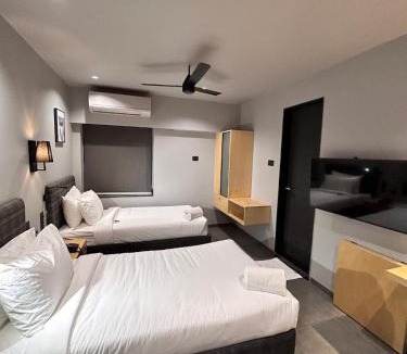 Vijayawada Hotel | Yarinn