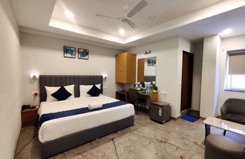 Hyderabad Hotel | Yellow Sapphire Hotel Gachibowli