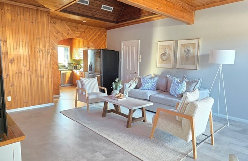 Canley Vale Apartment | Your own peaceful garden retreat with private entry in a shared home