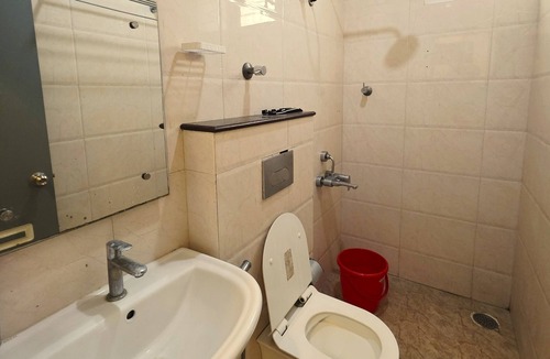 Kadubeesanahalli Hotel | Zivo Inn