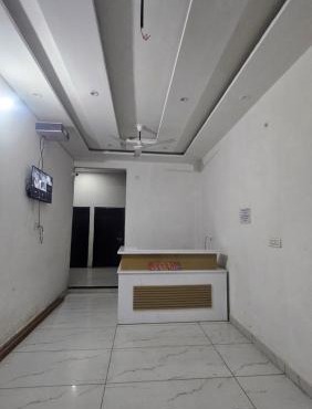 श्री राधा कृष्ण कुंज