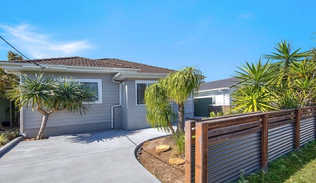 198 Escape - 200m to waterfront