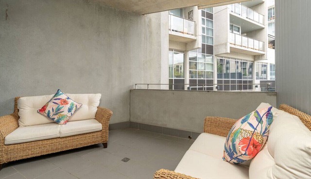 2BR Apartment near Parliament House