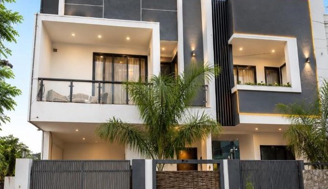 3 BHK Villa with Mini Pool & Jacuzzi