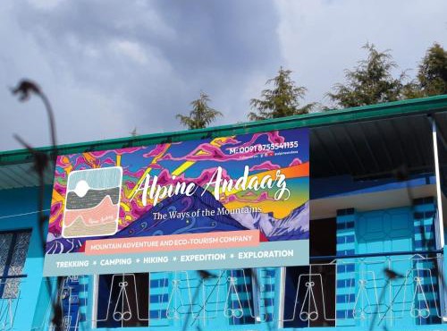 Alpine Andaaz Mountain Homestay