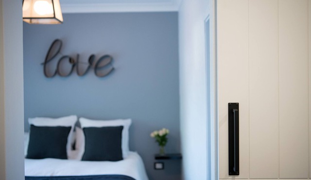 An enchanting cottage superbly designed to meet every guests wishes