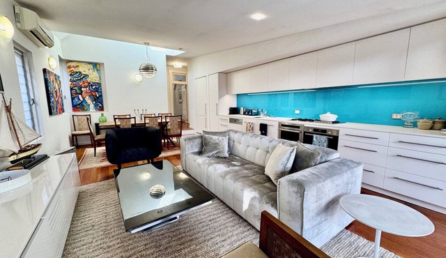 Annandale Home, Deck, Garden, Walk to Bars & Cafes