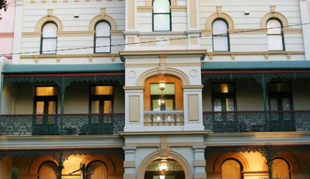 Avonmore on the Park Boutique Hotel