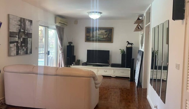 Away without Leaving- Cheerful one Bedroom with view to lane cove river