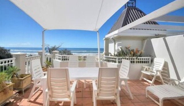 Beachfront two storey penthouse apartment. Family friendly. Spectacular views! in Broadbeach
