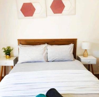 ¶Beautiful Pet Friendly Bedroom Room+TV + Wifi Pet Friendly