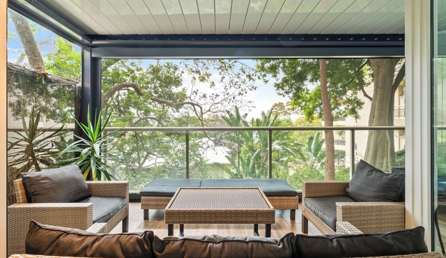 Bellevue Escape - Stylish Bellevue Hill Apartment
