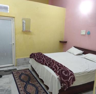 Bhardwaj Home Stay