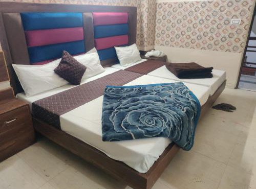 Bhavini Hotel