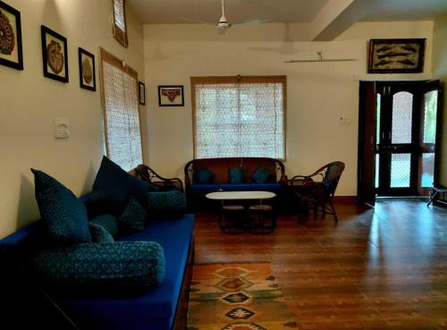 Blue City Escape-Luxury Family Suite in Farmstay