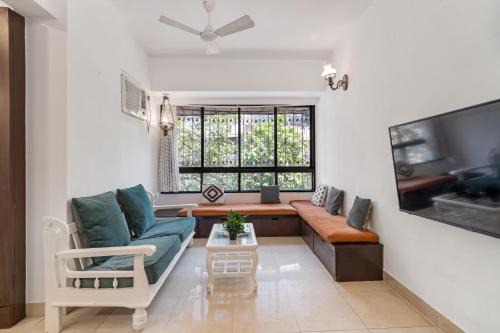 Bohemian 1BHK in Bandra W by SquareOne Stays