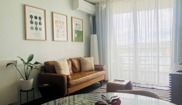 Boutique Canberra Stay | Balcony + Desk