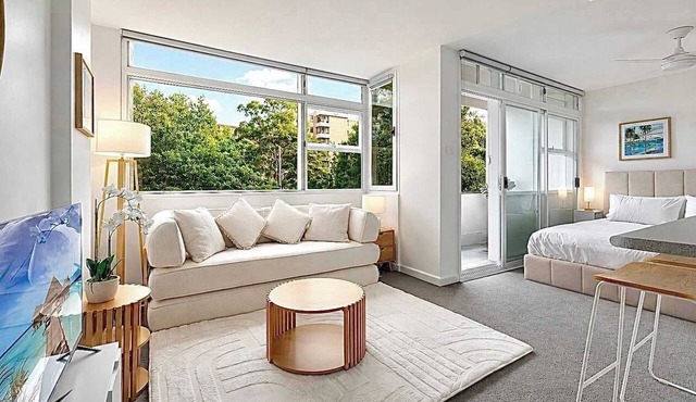 Bright 1bed Kirribilli Walk to Harbour Parking