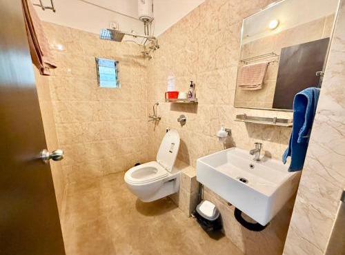 Candid 2BHK Apt near Ruby Hospital, EM Bypass