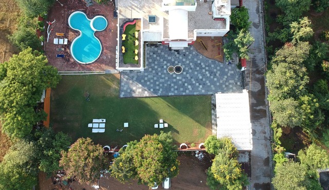 Casa Blanca Resort