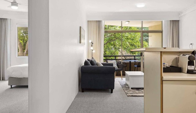 Chic Urban Escape in Vibrant Camperdown