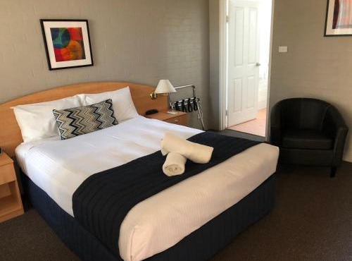 Coachman's Inn Motel