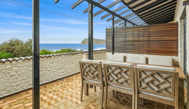 'Copa Breakers' 2-Bed with Expansive Ocean Views