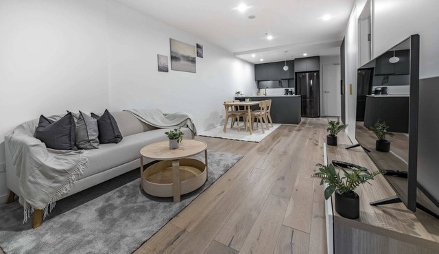 Delight In The Heart Of Canberra
