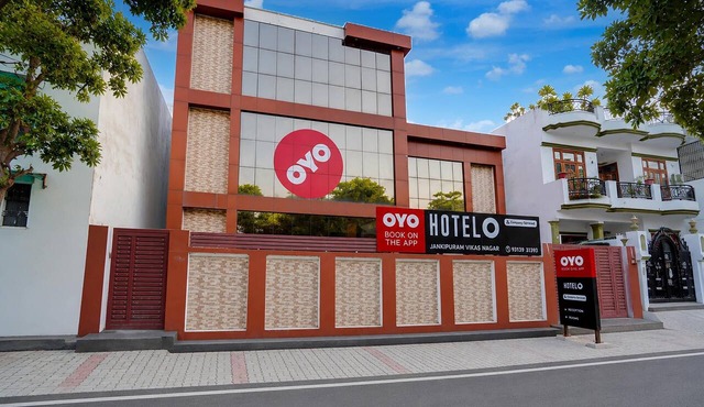 Deluxe Dream Stay Hotel